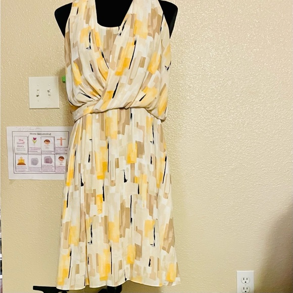 White House Black Market size 6 MIDI DRESS!! - Picture 9 of 9